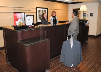 Hampton Inn Cambridge hotel thumbnail 6