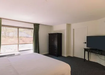 Hampton Inn Gatlinburg hotel thumbnail 8