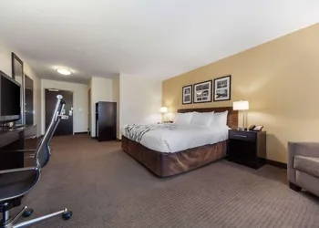 Sleep Inn & Suites Bismarck I-94 hotel thumbnail 8