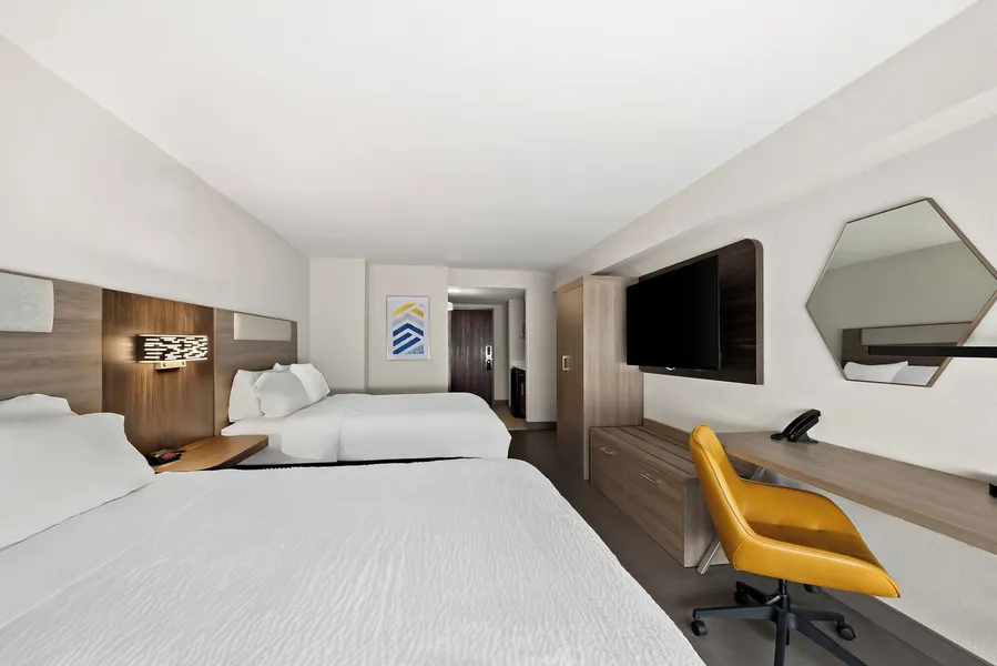 Holiday Inn Express & Suites Raleigh NE - Medical Ctr Area by IHG hotel detail image 6