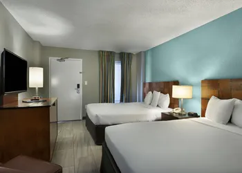 Crown Reef Beach Resort and Waterpark hotel thumbnail 4
