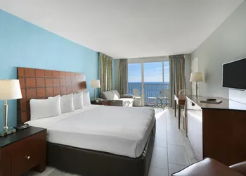 Crown Reef Beach Resort and Waterpark hotel thumbnail 6