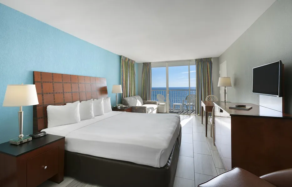 Crown Reef Beach Resort and Waterpark hotel detail image 6