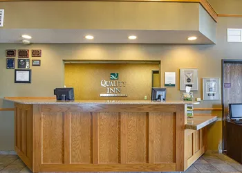 Quality Inn Mineral Point hotel thumbnail 5