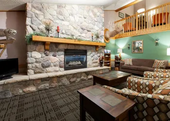 AmericInn by Wyndham Iron River hotel thumbnail 3