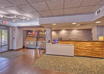 Hampton Inn Flemington hotel thumbnail 5