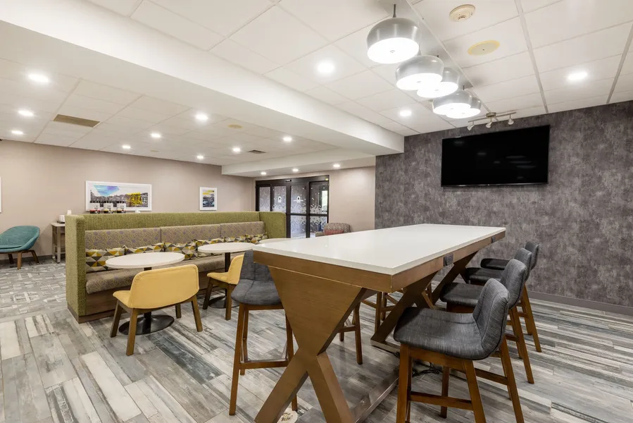 Hampton Inn Belle Vernon hotel detail image 2