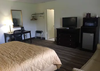 Budget Inn Farmington hotel thumbnail 4