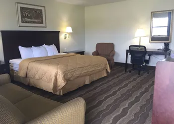 Budget Inn Farmington hotel thumbnail 6