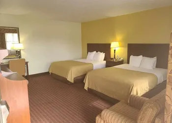 Budget Inn Farmington hotel thumbnail 7
