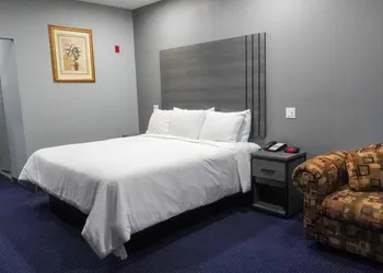 Americas Best Value Inn & Suites Bush Intl Airport hotel thumbnail 7