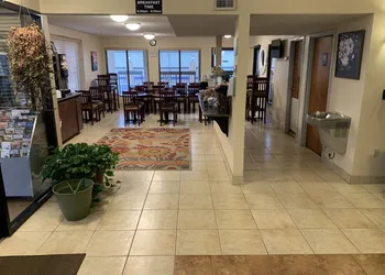 Carolina Inn & Suites of Lake Norman hotel thumbnail 2