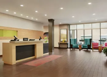 Home2 Suites by Hilton NY Long Island City/Manhattan View hotel thumbnail 3
