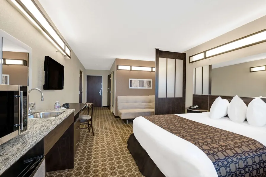 Microtel Inn & Suites by Wyndham Williston hotel detail image 6