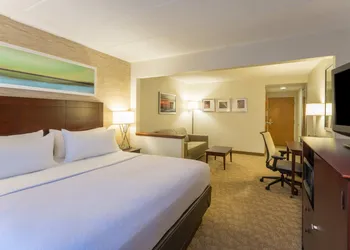 Holiday Inn Baltimore BWI Airport by IHG hotel thumbnail 5