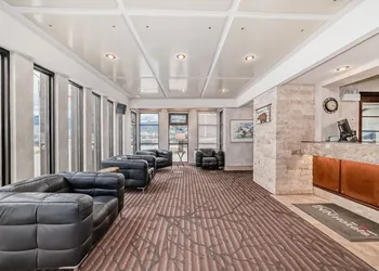 Jasper Inn & Suites by INNhotels hotel thumbnail 2