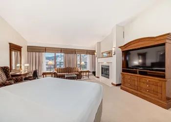 Jasper Inn & Suites by INNhotels hotel thumbnail 8
