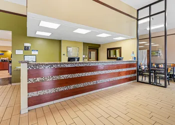 Best Western Ambassador Inn & Suites hotel thumbnail 3
