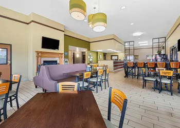 Best Western Ambassador Inn & Suites hotel thumbnail 4