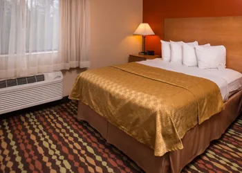Best Western Ambassador Inn & Suites hotel thumbnail 8
