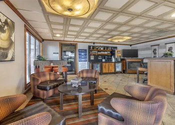 Best Western Angus Inn hotel thumbnail 2