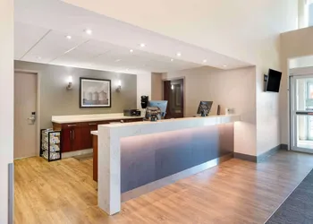 Best Western Plus Brandon Inn hotel thumbnail 3