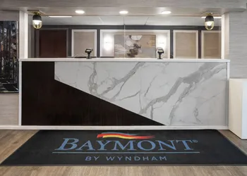 Baymont by Wyndham Westampton hotel thumbnail 2