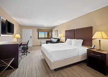 Best Western Cedar Inn hotel thumbnail 4