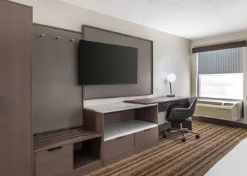 Best Western Plus Richmond Indiana I-70 hotel thumbnail 5