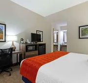 Best Western Colonial Inn hotel detail image 7
