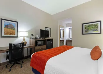 Best Western Colonial Inn hotel thumbnail 7
