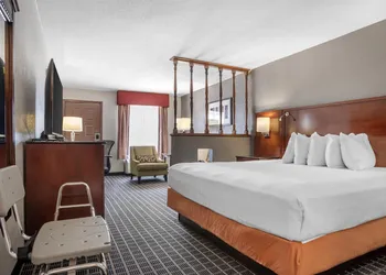 SureStay Plus Hotel by Best Western Greenwood hotel thumbnail 5