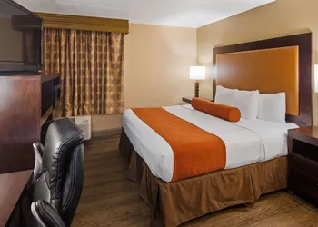 Best Western Crossroads Of The Bluffs hotel thumbnail 5
