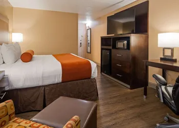 Best Western Crossroads Of The Bluffs hotel thumbnail 7