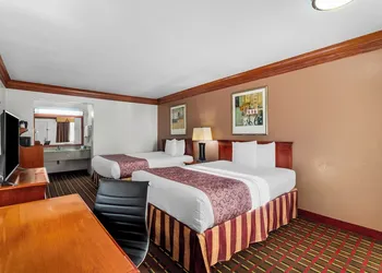 Scottish Inn Decatur hotel thumbnail 6