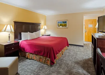 Osage Creek Lodge hotel thumbnail 3