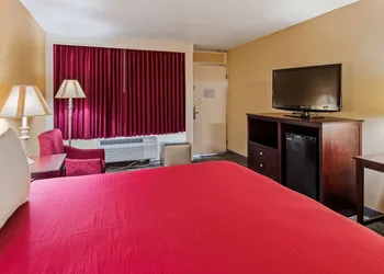 Osage Creek Lodge hotel thumbnail 8