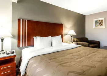 Quality Inn Memphis Airport hotel thumbnail 8