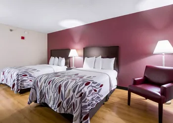 Red Roof Inn Carrollton hotel thumbnail 7