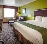 SureStay Hotel by Best Western Floresville hotel detail image 4