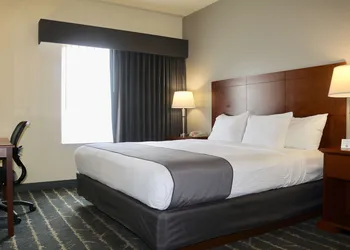 Best Western Fostoria Inn & Suites hotel thumbnail 6