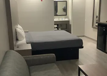 Americas Best Value Inn & Suites San Benito hotel thumbnail 8