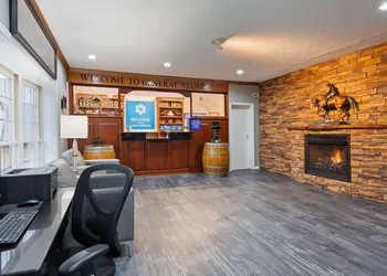 SureStay Hotel by Best Western Bardstown General Nelson hotel thumbnail 3