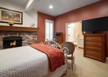 Best Western Grandma's Feather Bed hotel thumbnail 4