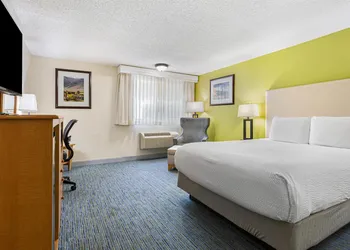 Best Western Hi-desert Inn hotel thumbnail 8