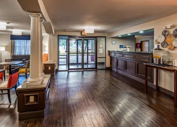 Best Western Inn & Suites hotel thumbnail 3