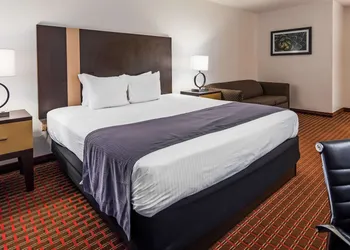 Best Western Inn & Suites hotel thumbnail 6