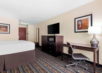 Best Western Kenosha Inn hotel thumbnail 5