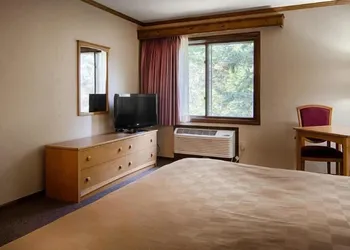 Centerstone Resort Lake-Aire hotel thumbnail 5