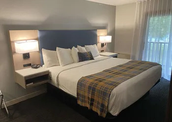 Best Western Lake Lucille Inn hotel thumbnail 6